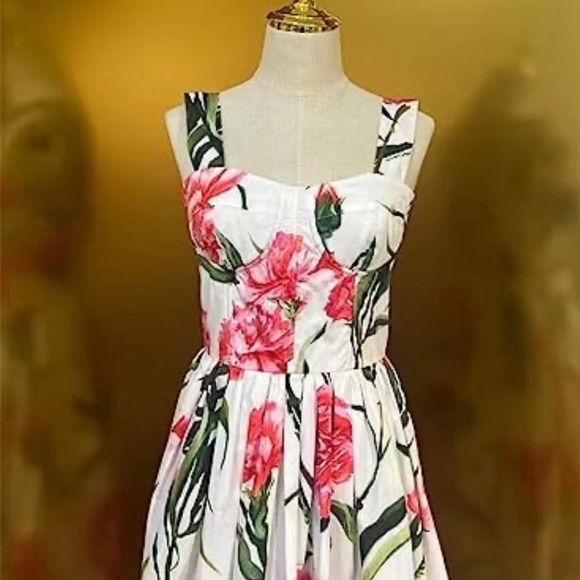 Floral Print Sweetheart Mini Dress size SMALL - Picture 4 of 10